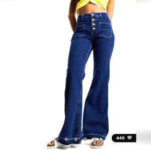 Wrangler High Rise Fierce Flare Jeans Size 8/29 X 32